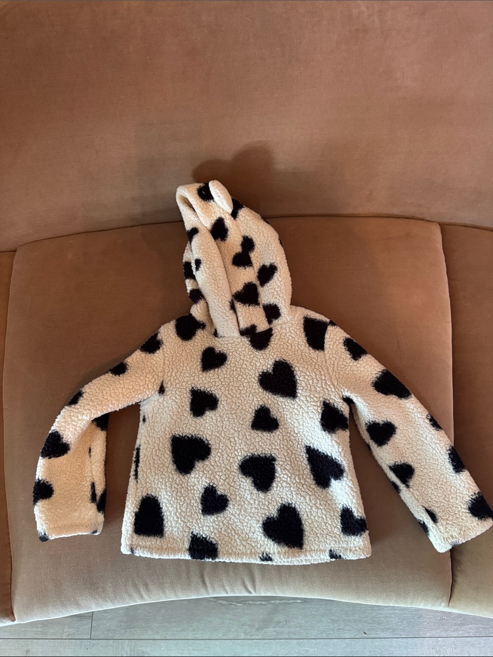 Nordstrom Cream and Black Heart Sherpa Hoodie - Kids